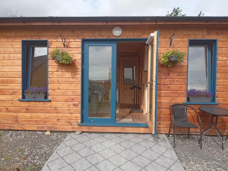 Ceaser's Is A Cosy 1 Bedroom